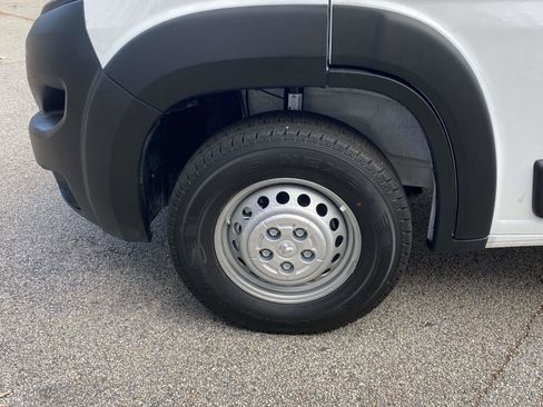 Used 2025 RAM ProMaster 3500 w/ Convenience Group image 35