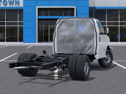 New 2025 Chevrolet Express 3500 w/ Power Convenience Package