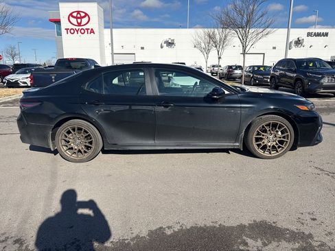 Certified 2023 Toyota Camry SE image 3