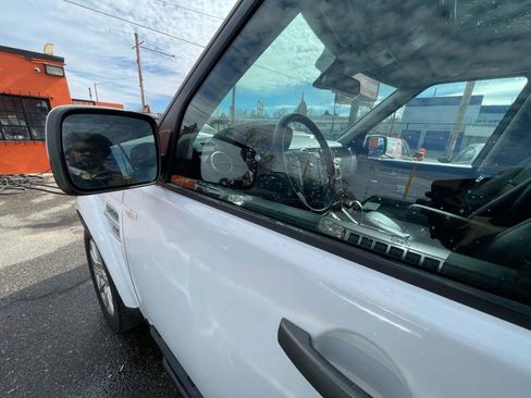 Used 2012 Land Rover LR4 HSE LUX image 18