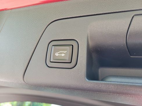 Used 2023 Buick Envision Essence AWD/4WD image 32