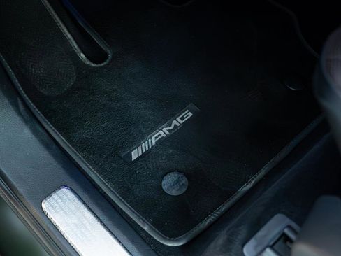 Used 2024 Mercedes-Benz G 550 image 38