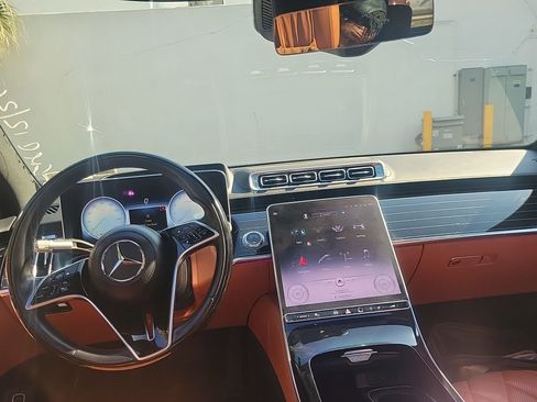 Used 2022 Mercedes-Benz S 500 4MATIC w/ Warmth & Comfort Package image 24