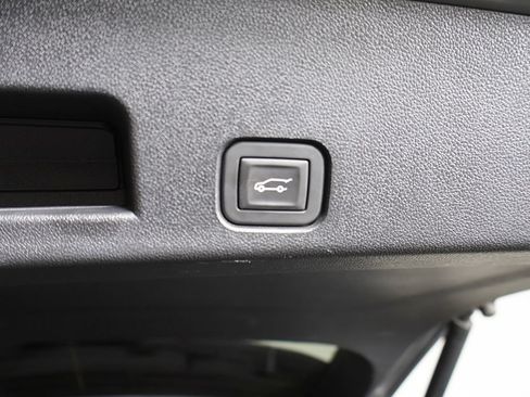 Used 2025 GMC Acadia Elevation AWD/4WD image 24
