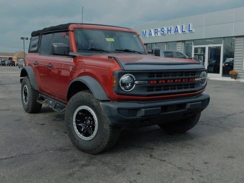 Used 2022 Ford Bronco Base w/ Sasquatch Package image 2