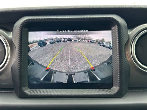 Used 2020 Jeep Wrangler Unlimited Sahara w/ Uconnect 4C Nav & Sound Group image 6