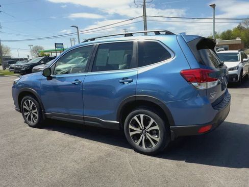 Certified 2023 Subaru Forester Limited AWD/4WD image 6