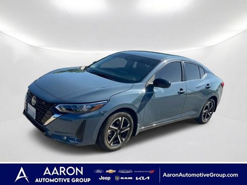 Used 2025 Nissan Sentra SV w/ Trunk Package FWD image 1