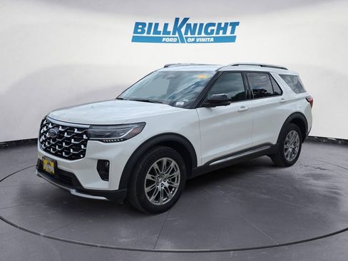 Used 2025 Ford Explorer Platinum AWD/4WD image 1
