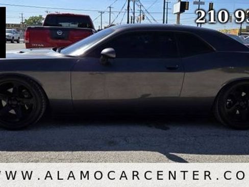 Used 2014 Dodge Challenger SXT w/ Super Sport Group (SS/T) RWD image 2