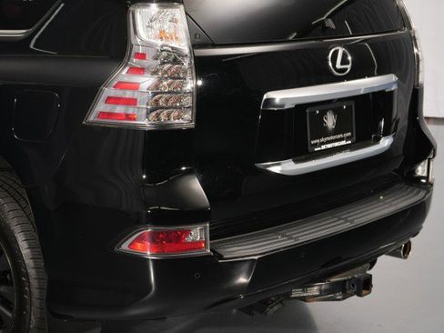 Used 2020 Lexus GX 460 Premium w/ Premium Package AWD/4WD image 14