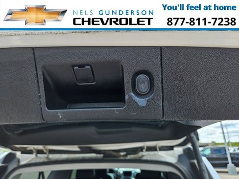 Used 2018 Chevrolet Suburban Premier image 19