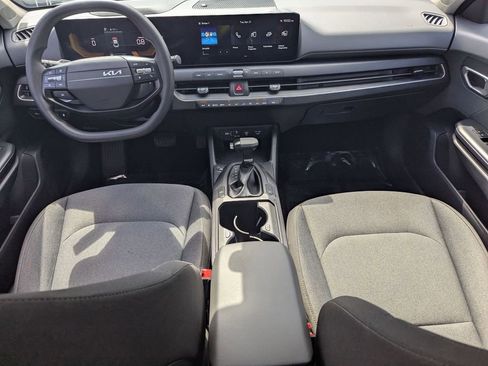 Used 2025 Kia K4 FWD image 26