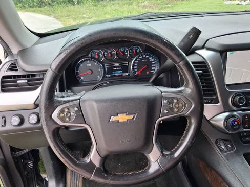 Used 2015 Chevrolet Suburban LT AWD/4WD image 13