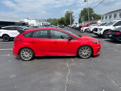 Used 2018 Ford Focus RS AWD/4WD image 4