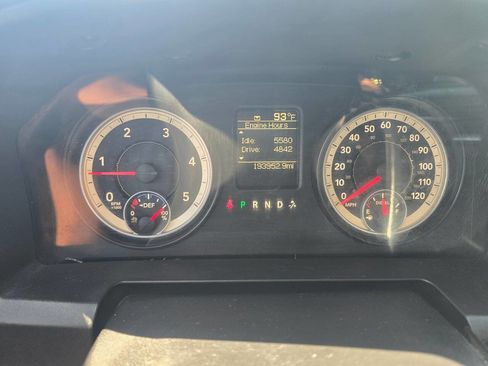 Used 2014 RAM 2500 Tradesman w/ Chrome Appearance Group image 24