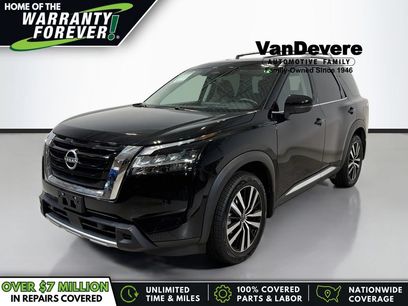 Used 2024 Nissan Pathfinder Platinum
