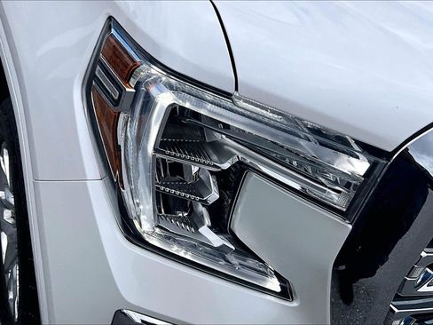 Used 2021 GMC Sierra 1500 SLT w/ SLT Premium Package image 33