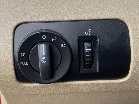 Used 2006 Ford Mustang GT Premium image 30