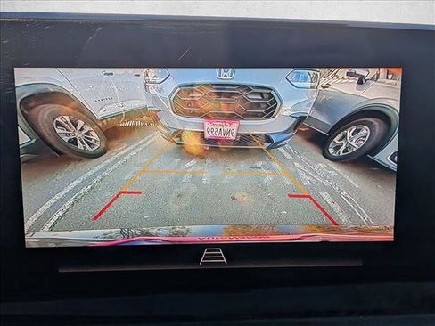 Used 2024 Buick Encore GX Sport Touring image 13