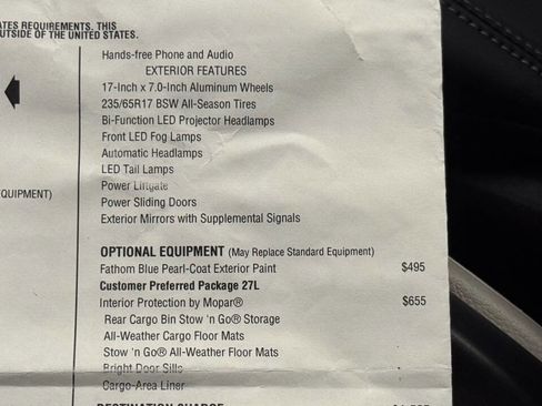 Used 2023 Chrysler Pacifica Touring-L FWD image 39