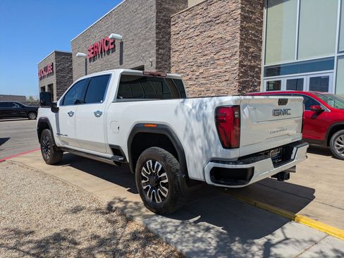 Certified 2024 GMC Sierra 2500 Denali Ultimate w/ Max Trailering Package AWD/4WD image 4