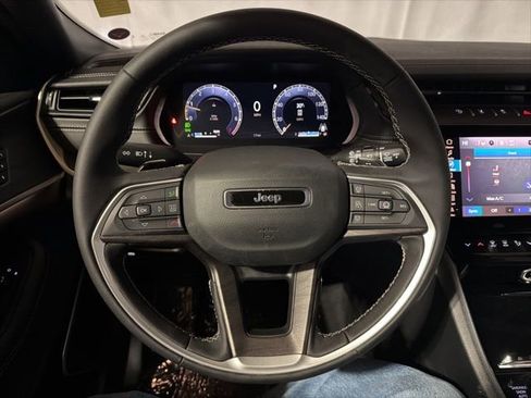 New 2026 Jeep Grand Cherokee L Limited w/ Limited Altitude Package image 27