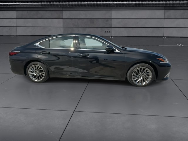 Certified 2025 Lexus ES 350 w/ Technology Package FWD image 9