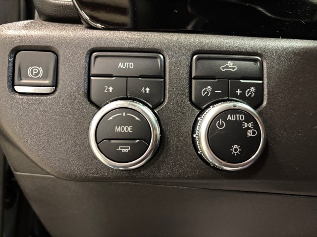 Certified 2025 GMC Sierra 1500 SLE AWD/4WD image 22