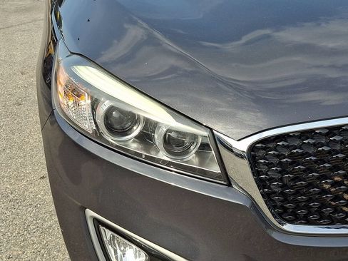 Used 2018 Kia Sorento EX AWD/4WD image 8