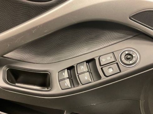 Used 2012 Hyundai Elantra Limited FWD image 12