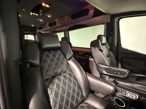 Used 2020 Mercedes-Benz Sprinter 3500 image 28