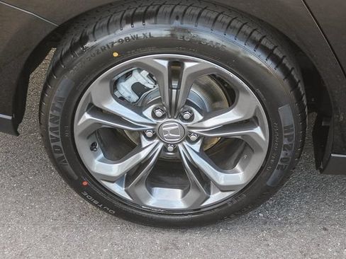 Used 2023 Honda Accord EX image 11