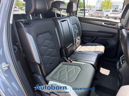 Certified 2024 Volkswagen Atlas Peak Edition SE AWD/4WD image 23