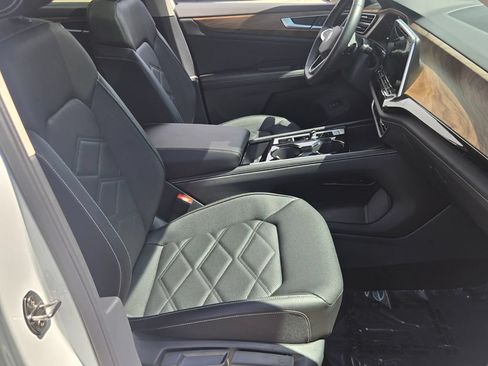 Certified 2026 Volkswagen Atlas SE w/ Panoramic Sunroof Package FWD image 19