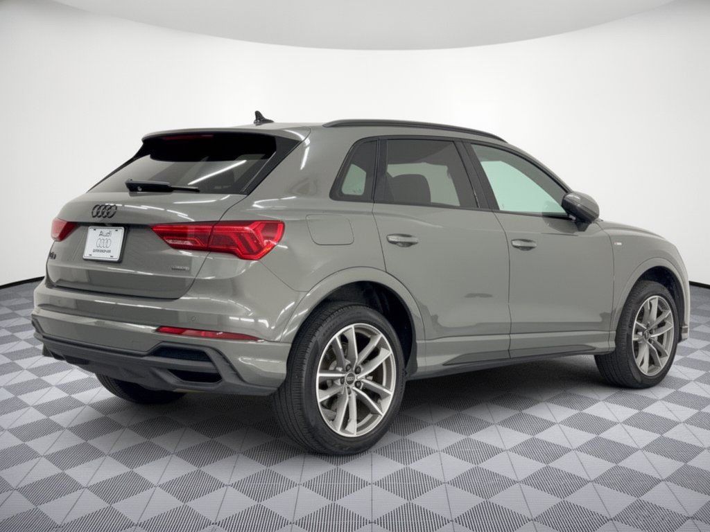Used 2024 Audi Q3 2.0T Premium AWD/4WD image 9
