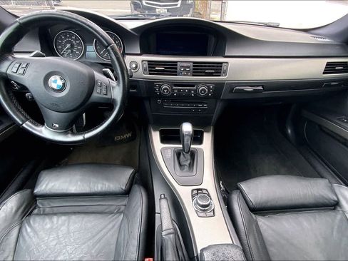 Used 2011 BMW 335i Coupe image 11