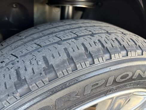 Used 2013 Lincoln MKX AWD image 29