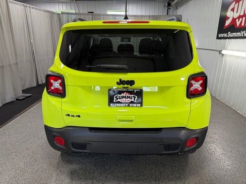 Used 2018 Jeep Renegade Altitude AWD/4WD image 5