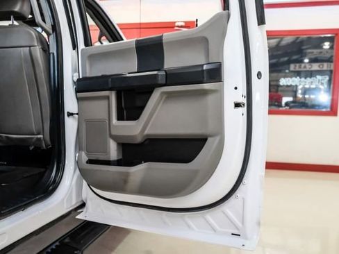 Used 2022 Ford F250 XL w/ Power Equipment Group image 44