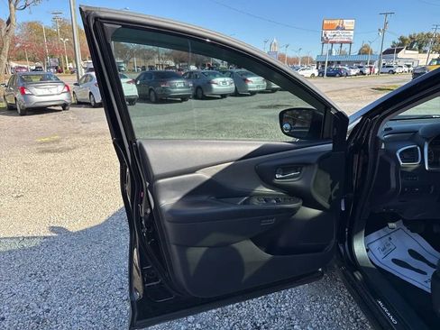 Used 2015 Nissan Murano SL w/ SL Technology Package image 6