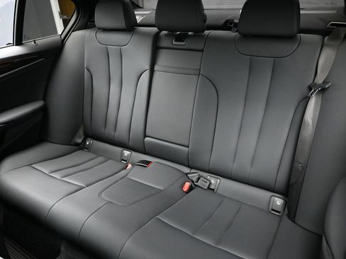 Used 2019 BMW 530i xDrive w/ Convenience Package image 25