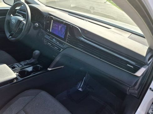 Used 2025 Toyota Camry LE FWD image 6