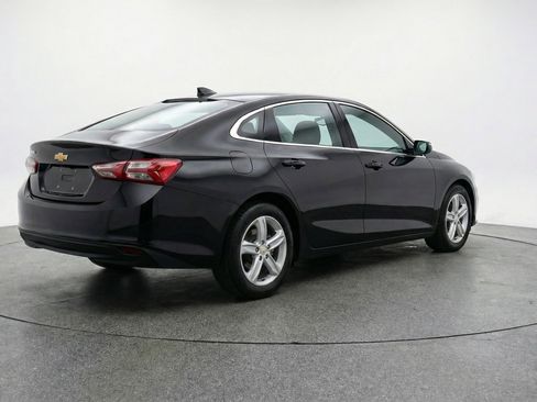 Used 2024 Chevrolet Malibu LT image 9