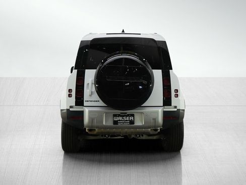 Used 2025 Land Rover Defender 110 S AWD/4WD image 4