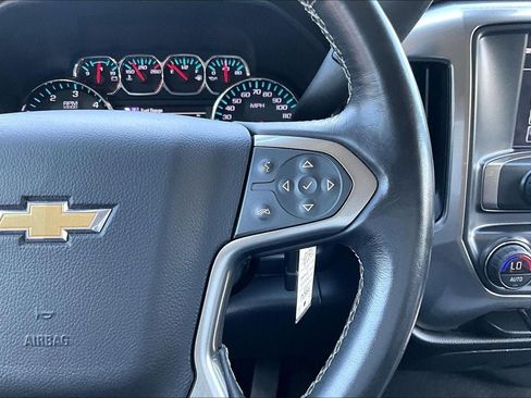 Used 2018 Chevrolet Silverado 1500 LT w/ LT Eassist Package AWD/4WD image 22