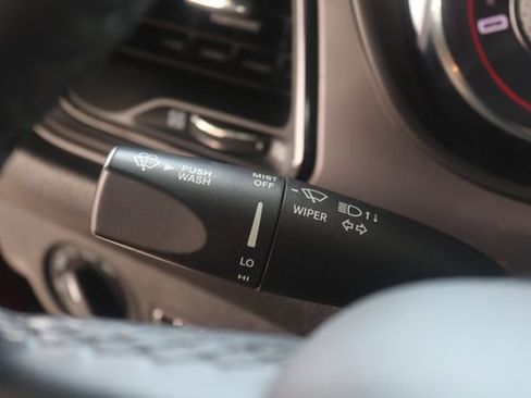 Used 2023 Dodge Challenger SXT image 15