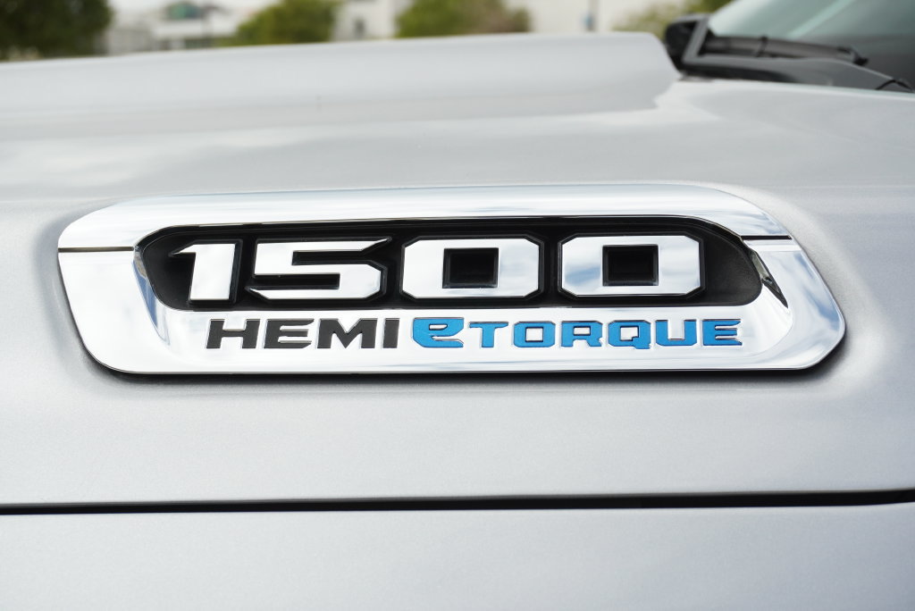 Used 2024 RAM 1500 Limited AWD/4WD image 9