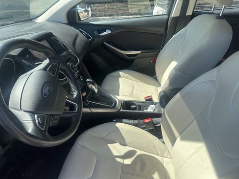 Used 2016 Ford Focus Titanium image 15