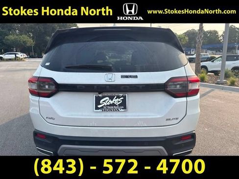 Certified 2025 Honda Pilot Elite image 6